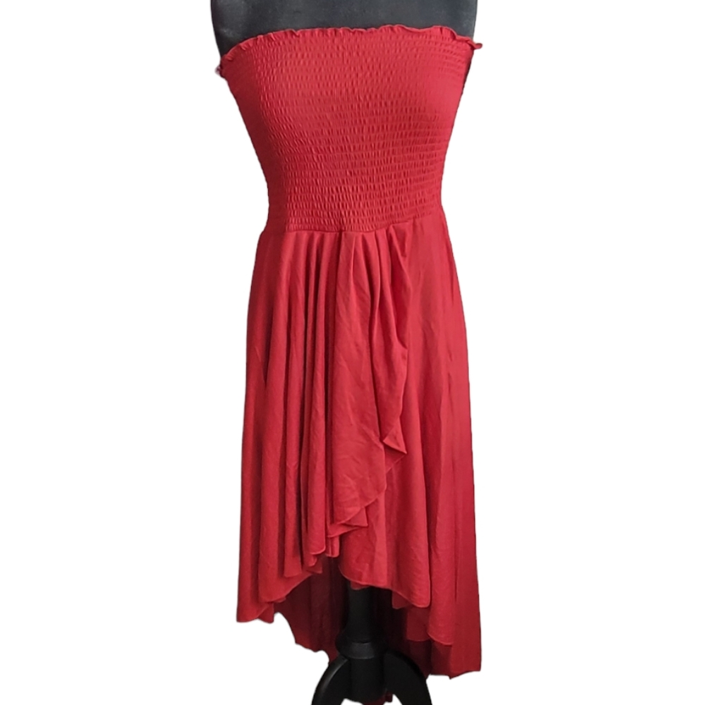 Strapless red dress